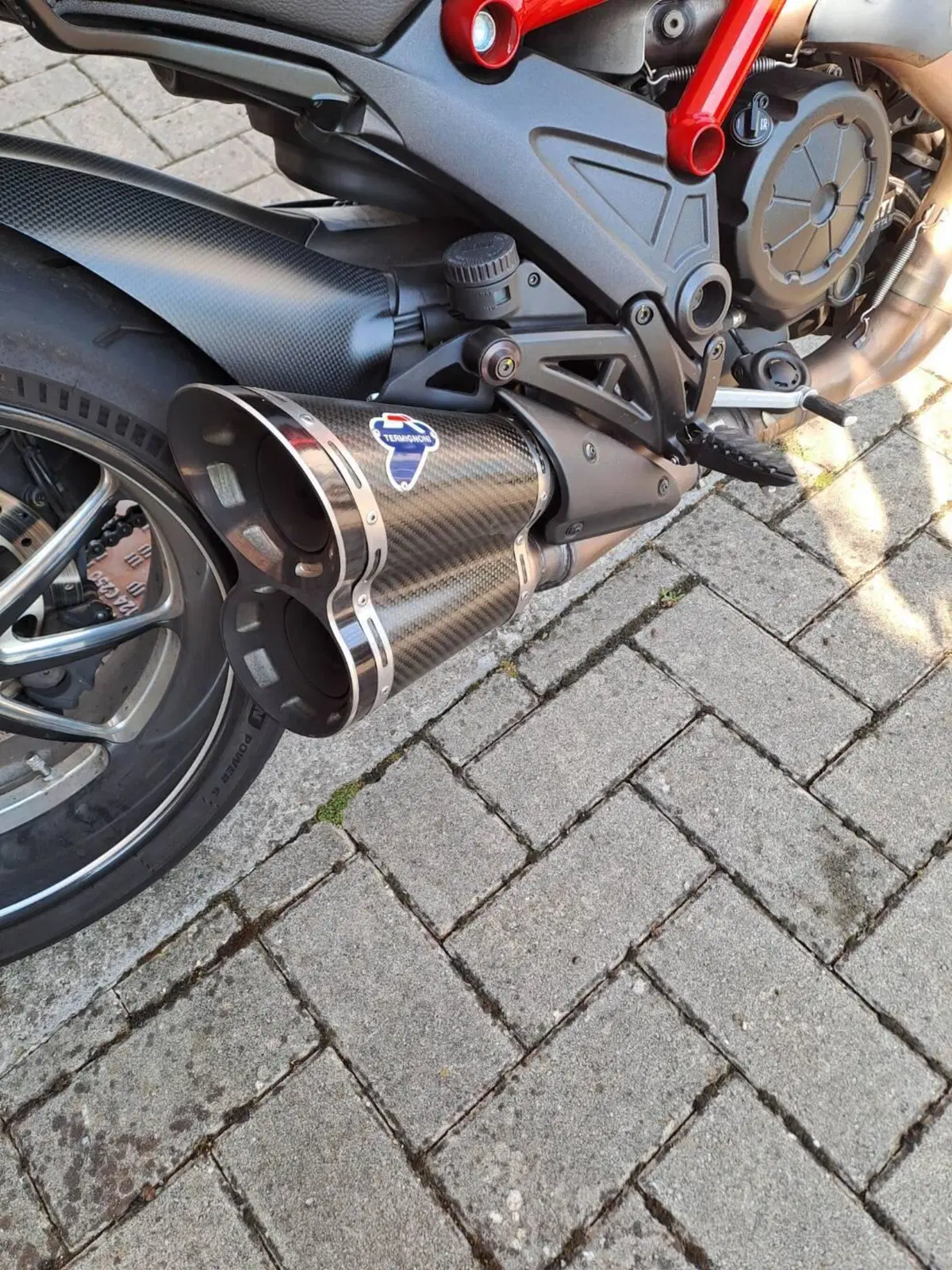 Ducati Diavel 1200 Carbon (2010 - 13) (10)