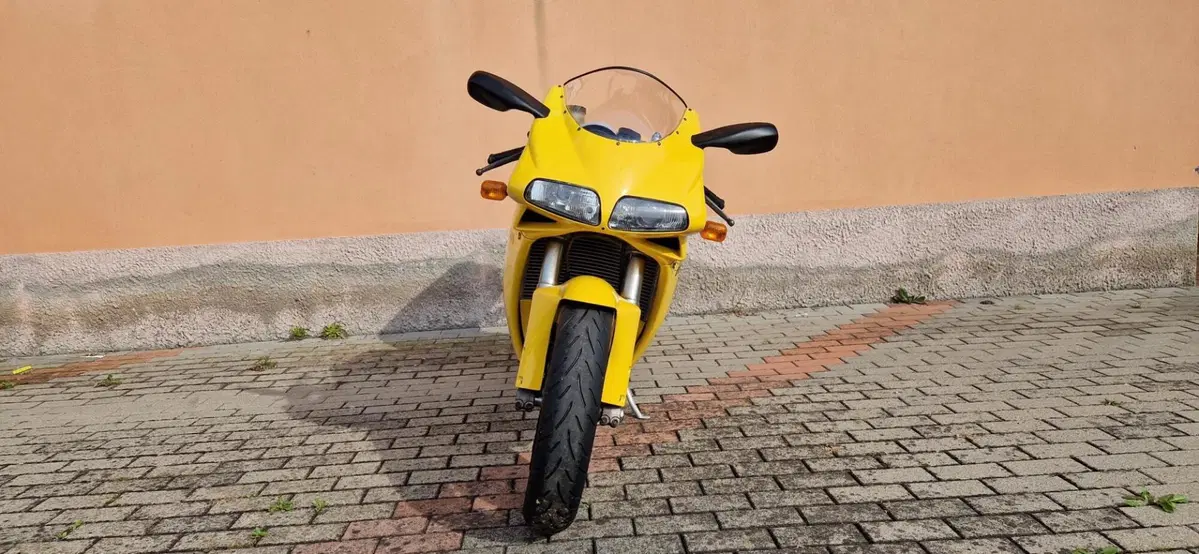 Ducati 748 Biposto (1998 - 03) (4)