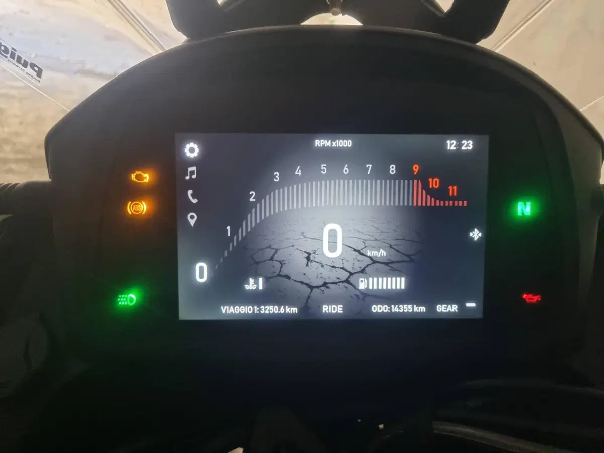 Moto Morini X-Cape 650 (2021 - 26) (7)