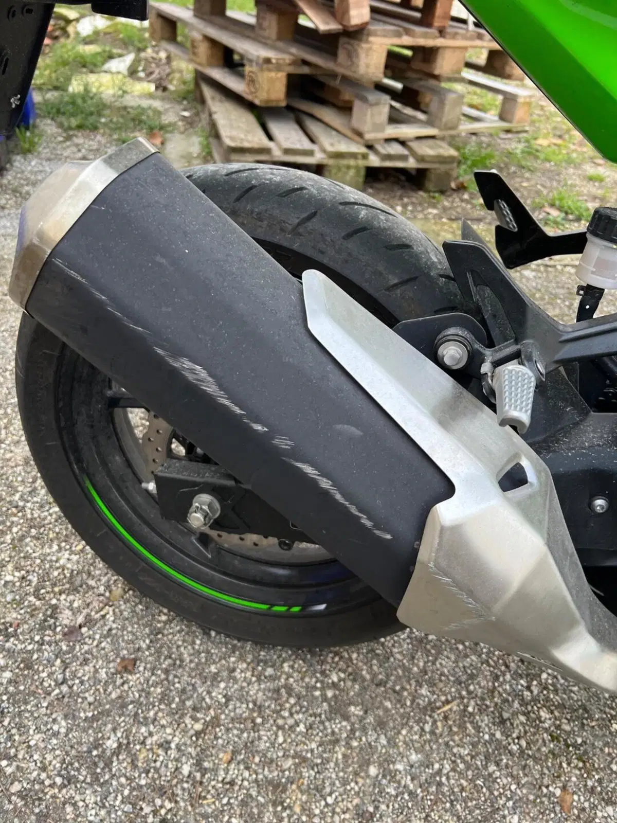 Kawasaki Ninja 400 (2023) (7)