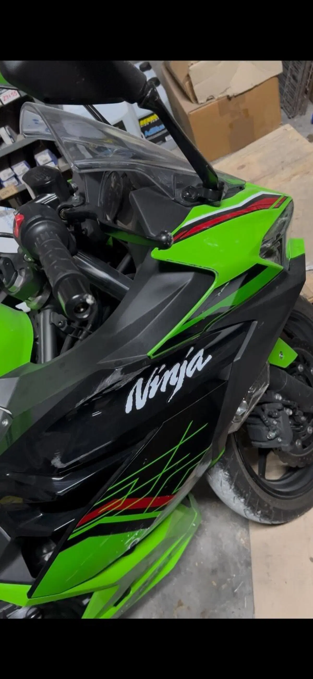 Kawasaki Ninja 400 (2023) (8)