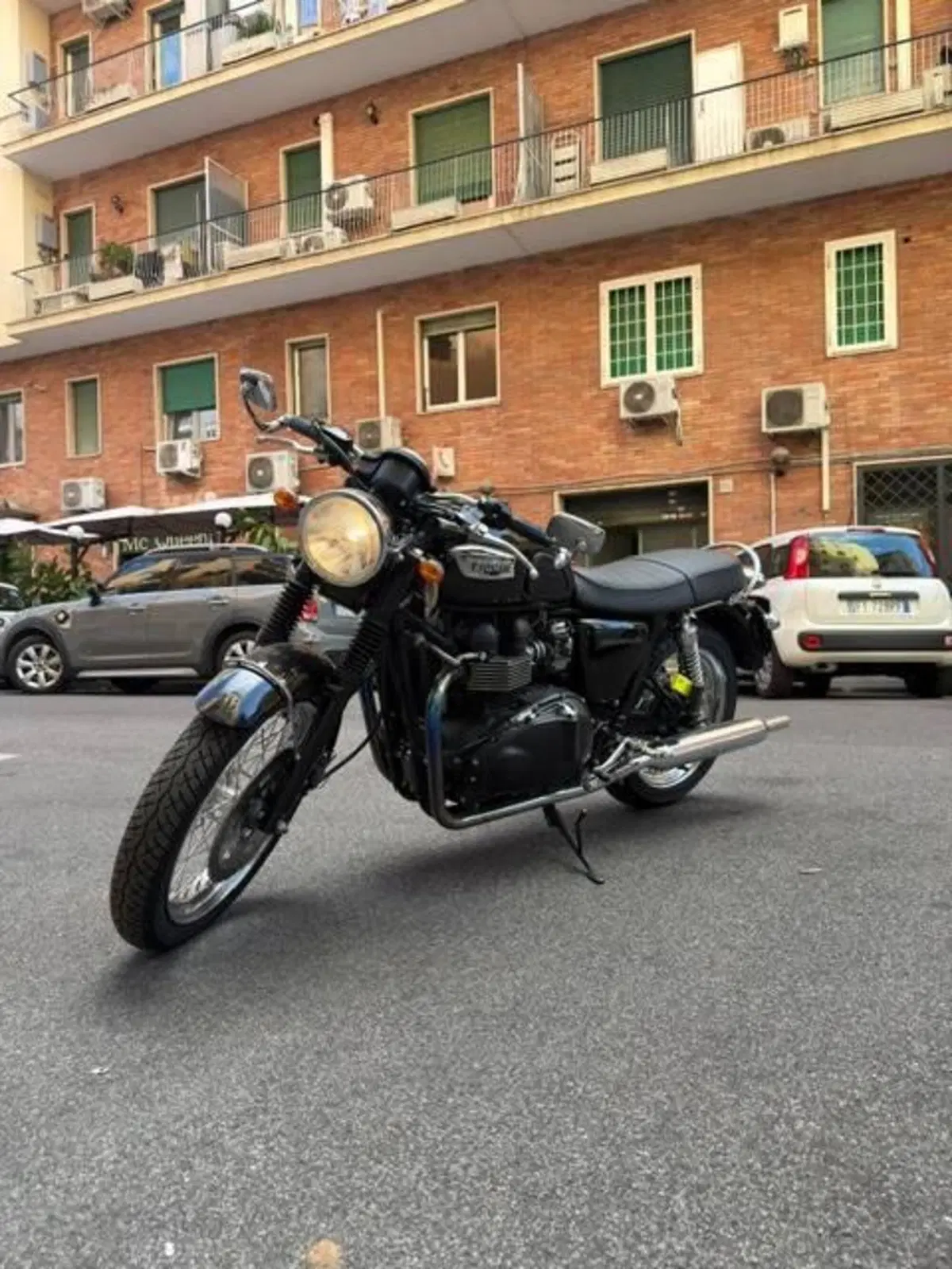 Triumph Bonneville (2007 - 16)