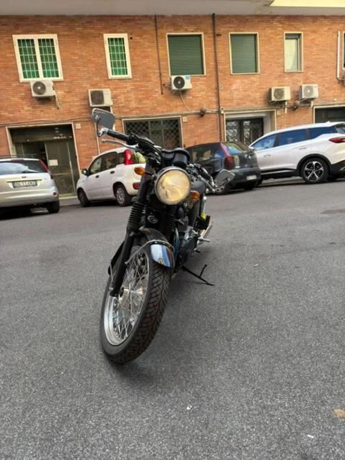 Triumph Bonneville (2007 - 16) (2)