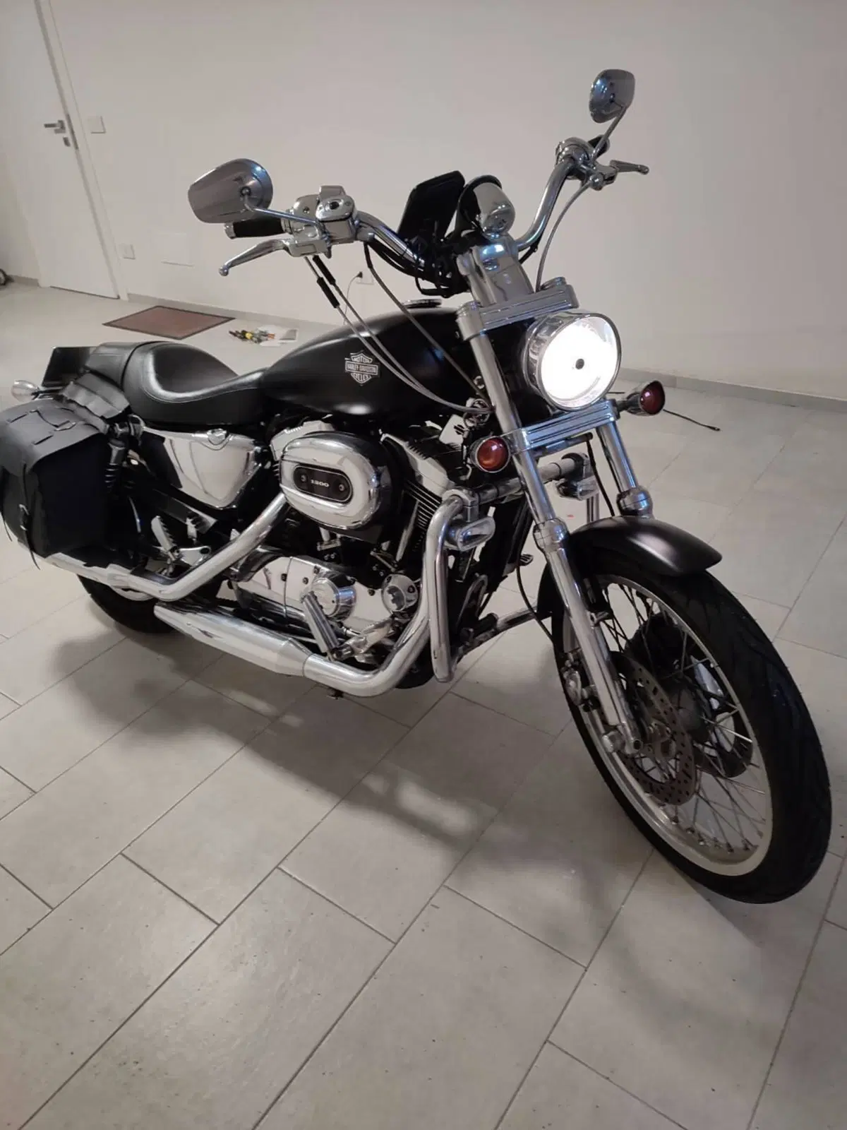 Harley-Davidson 1200 Custom (2004 - 06) - XL 1200C