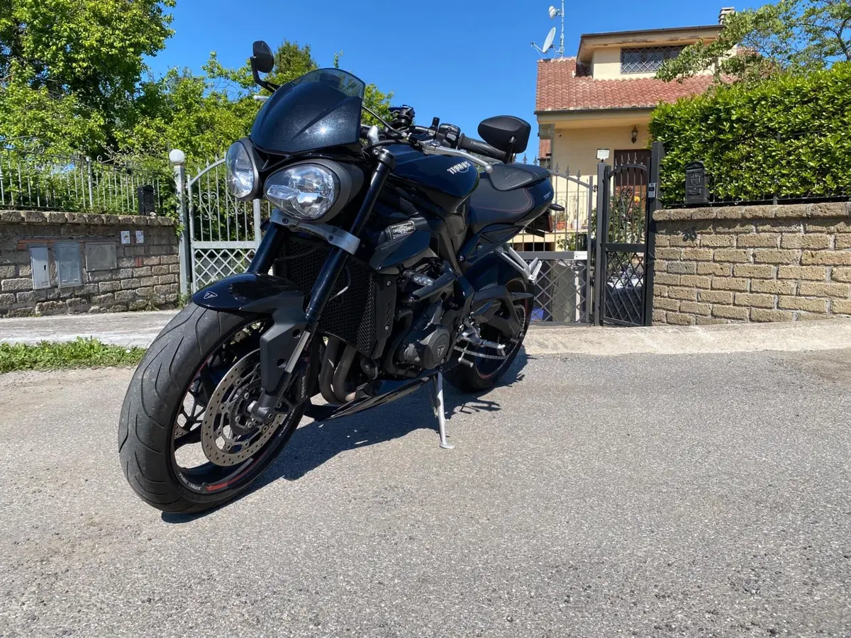 Triumph Street Triple S (2017 - 19) (2)