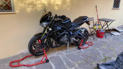 Triumph Street Triple S (2017 - 19) usata