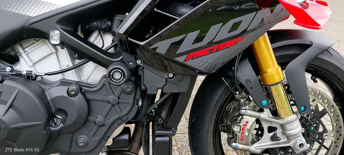 Aprilia Tuono V4 Factory (2025 - 26) (5)