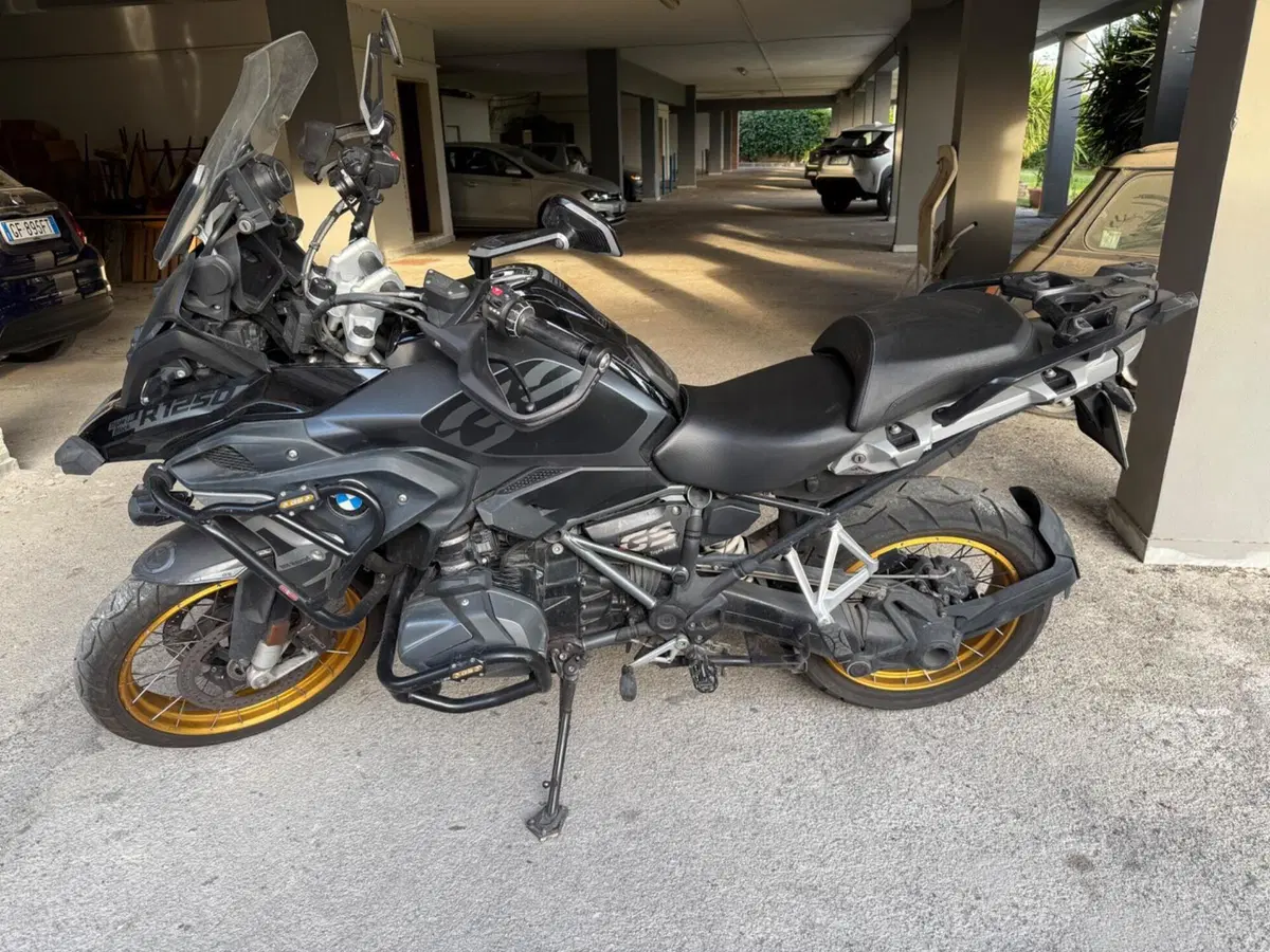 Bmw R 1250 GS (2021 - 24) (2)