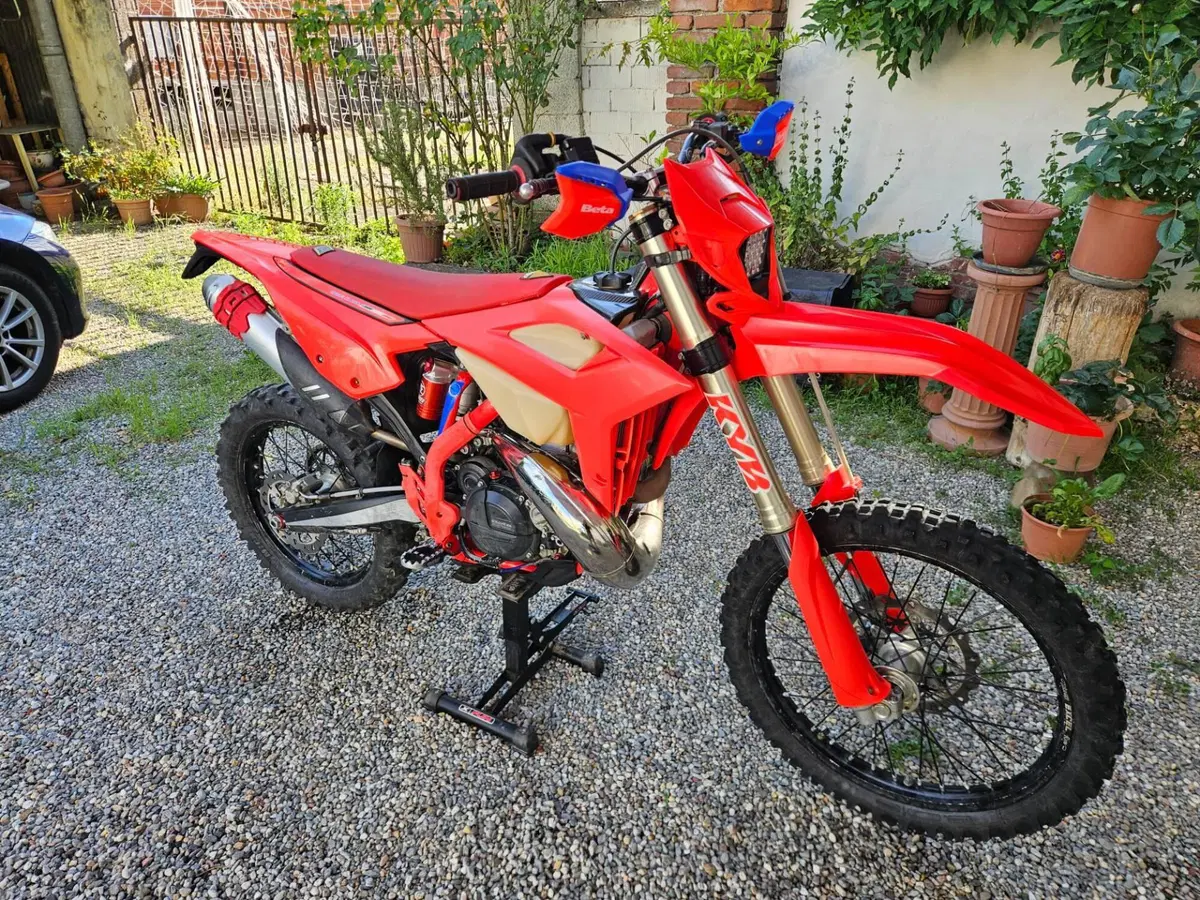 Betamotor RR 300 2T Enduro Racing (2022) (8)
