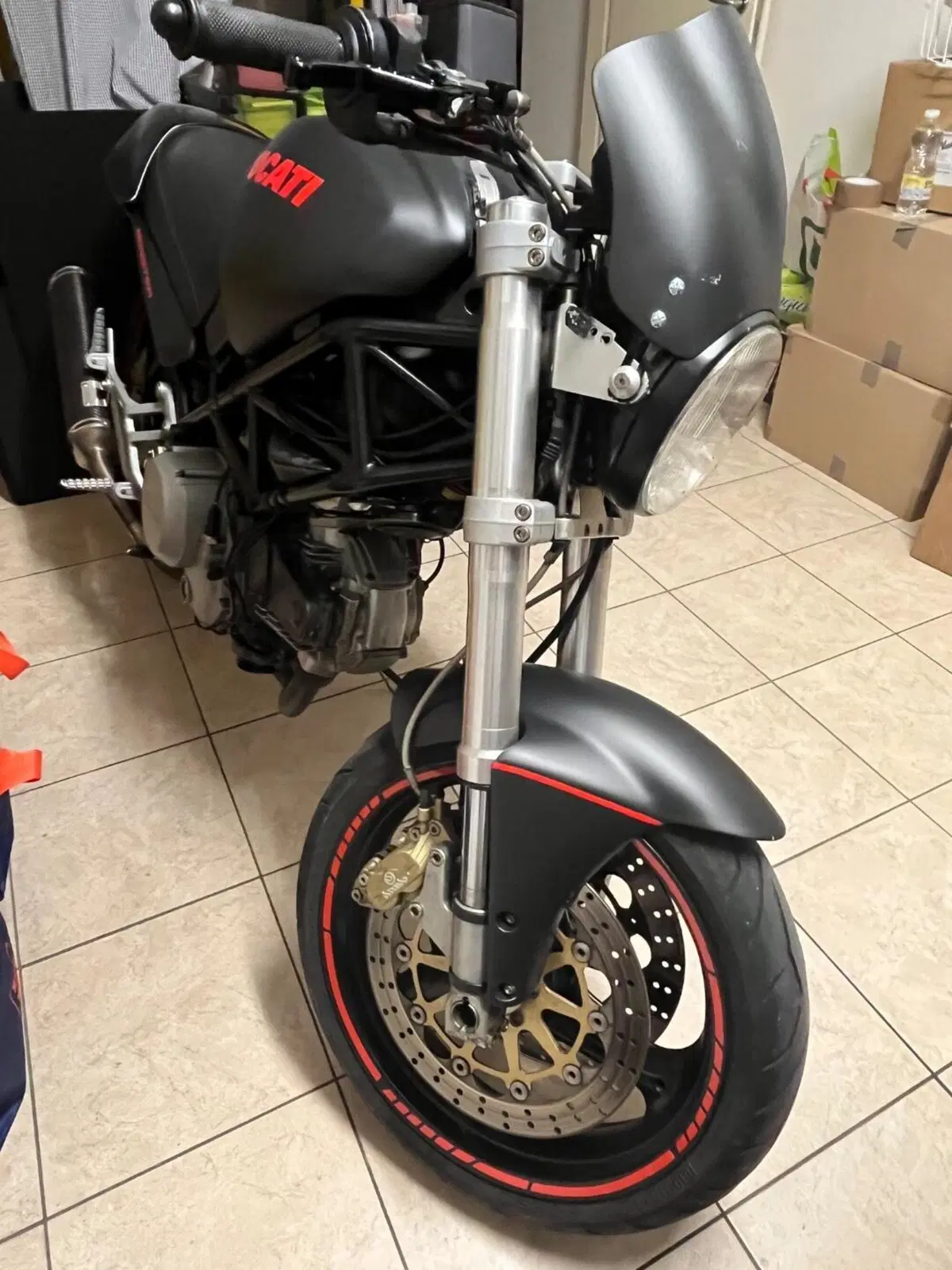 Ducati Monster 600 Dark (1998 - 01) (3)