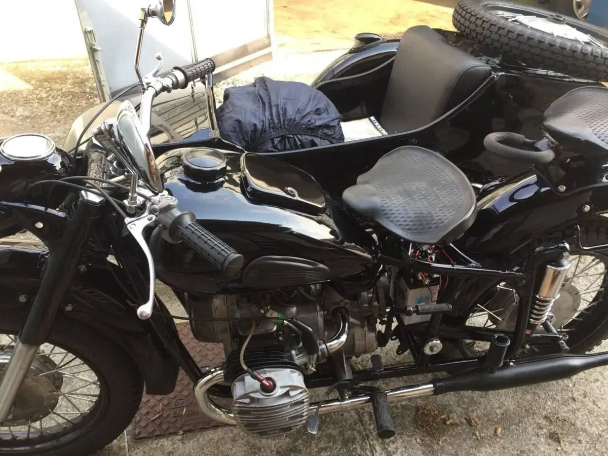 Dnepr KMZ Dnepr K750 con sidecar – Moto d’epoca certificata ASI – Restaurata (5)