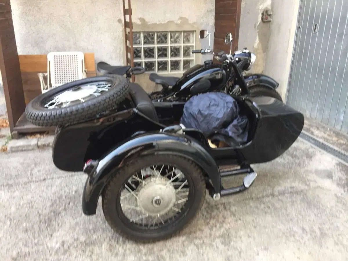 Dnepr KMZ Dnepr K750 con sidecar – Moto d’epoca certificata ASI – Restaurata (2)