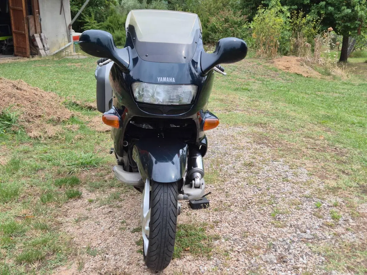 Yamaha GTS 1000 (8)
