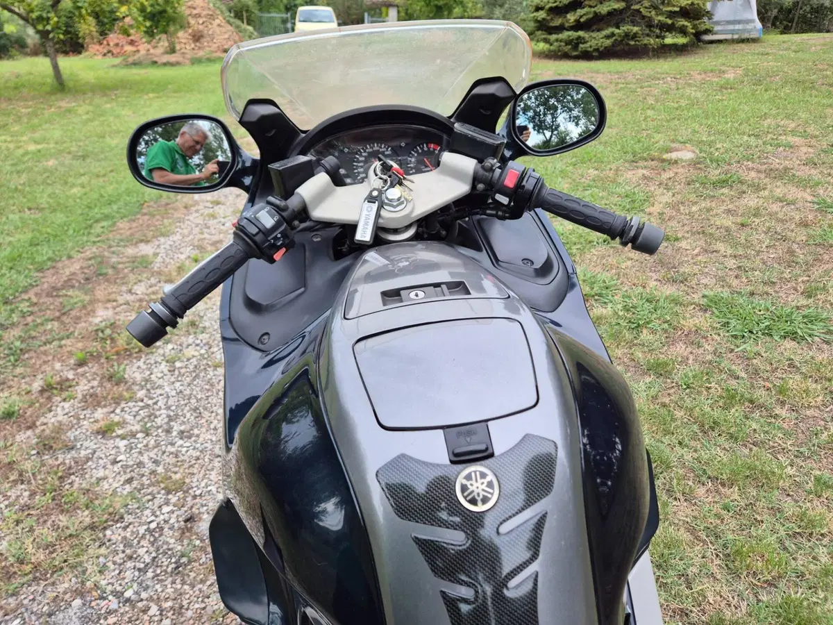 Yamaha GTS 1000 (19)