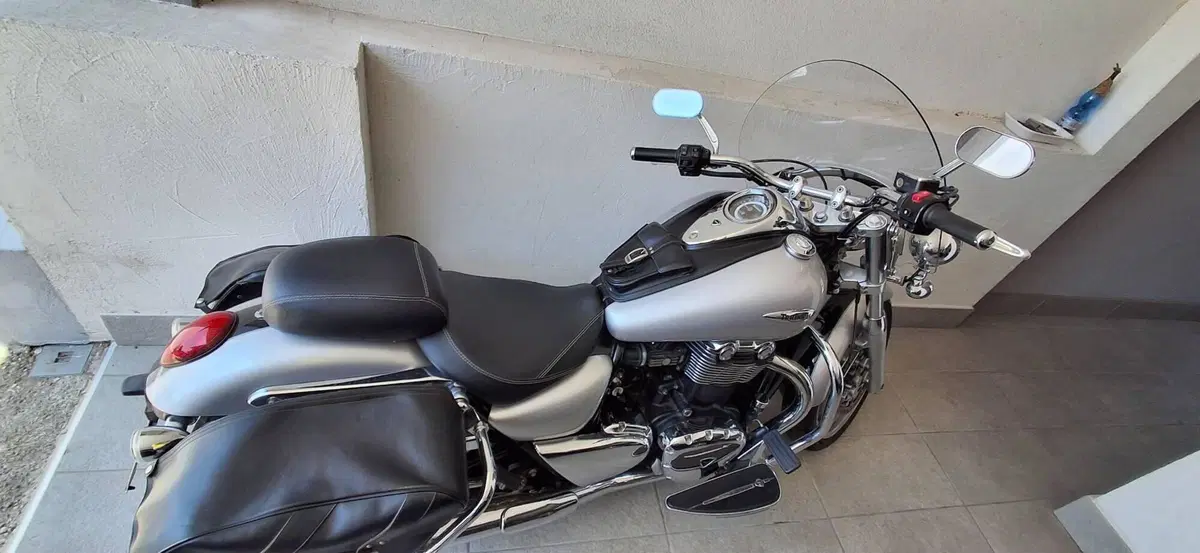 Triumph Thunderbird 1600 ABS (2)