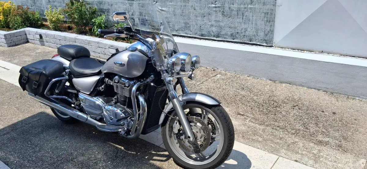 Triumph Thunderbird 1600 ABS (3)