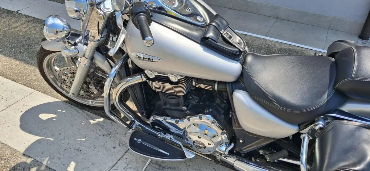 Triumph Thunderbird 1600 ABS (4)