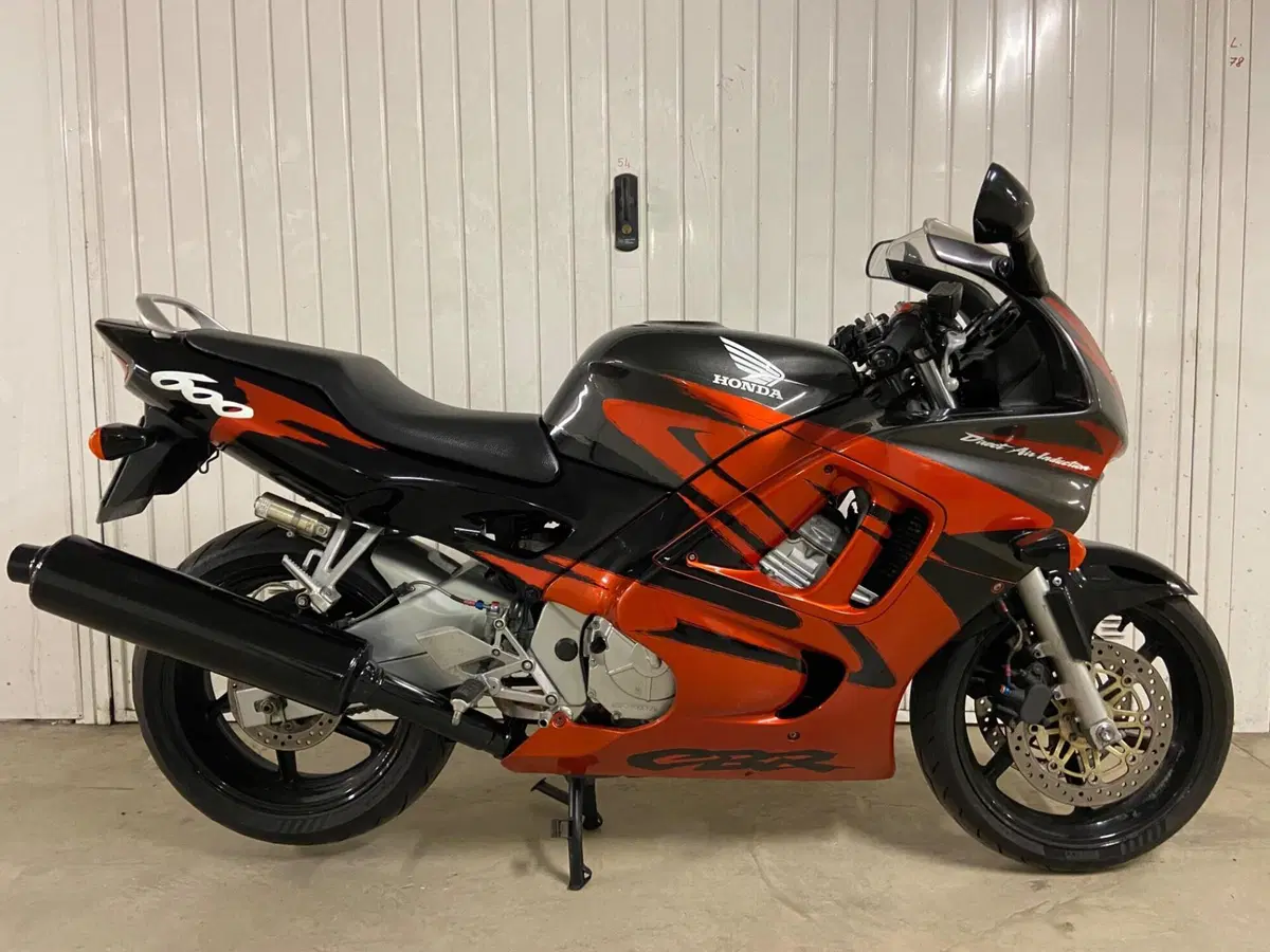 Honda CBR 600 F  (2)