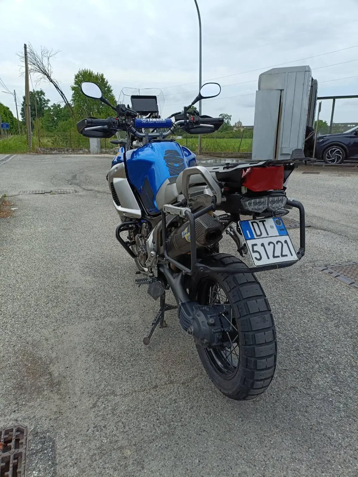 Yamaha XT1200Z Super Ténéré First Edition (2010 - 11) (4)