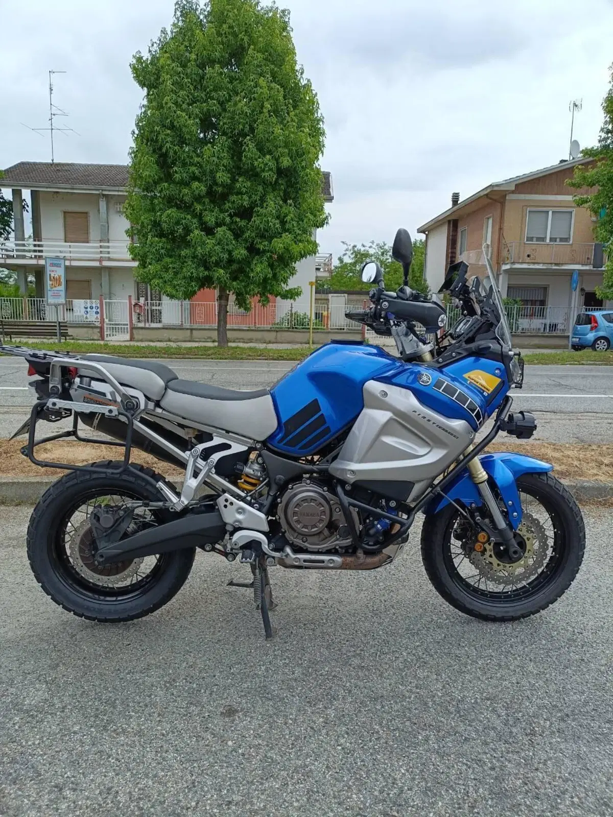 Yamaha XT1200Z Super Ténéré First Edition (2010 - 11) (2)