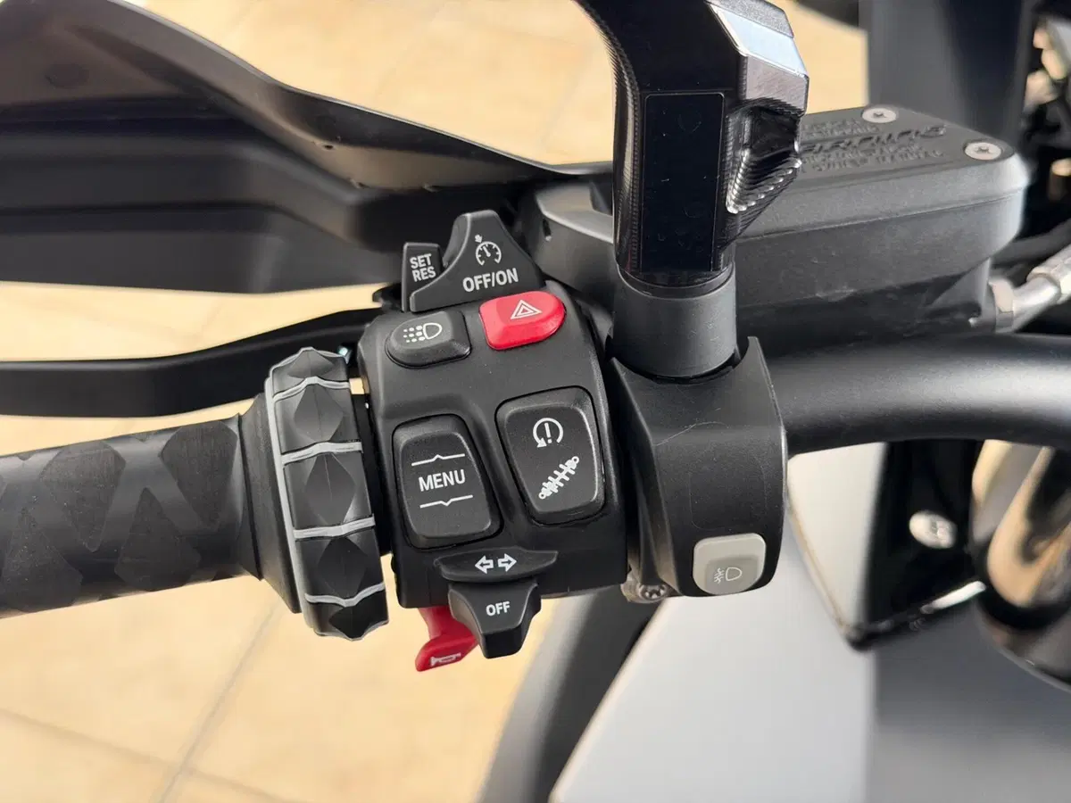 Bmw R 1250 GS (2021 - 24) (9)