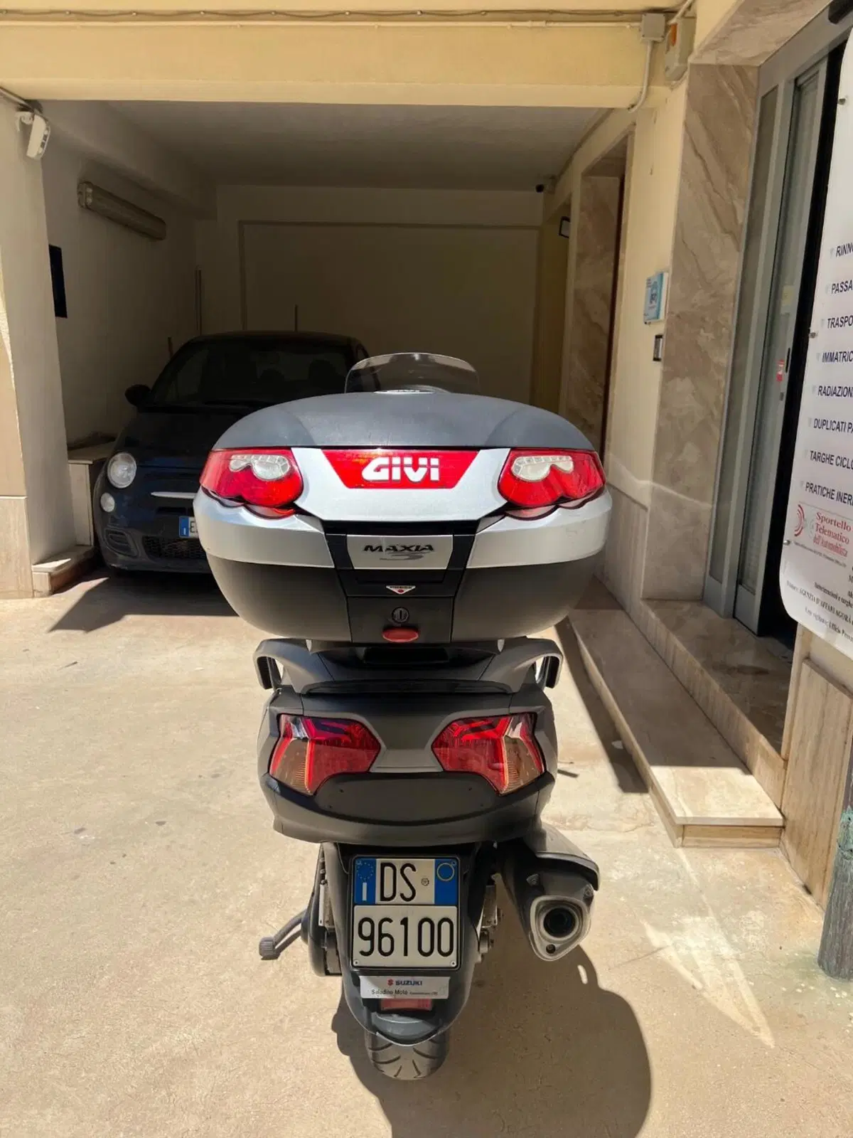 Suzuki Burgman AN 650 Executive ABS (2013 - 17) (2)