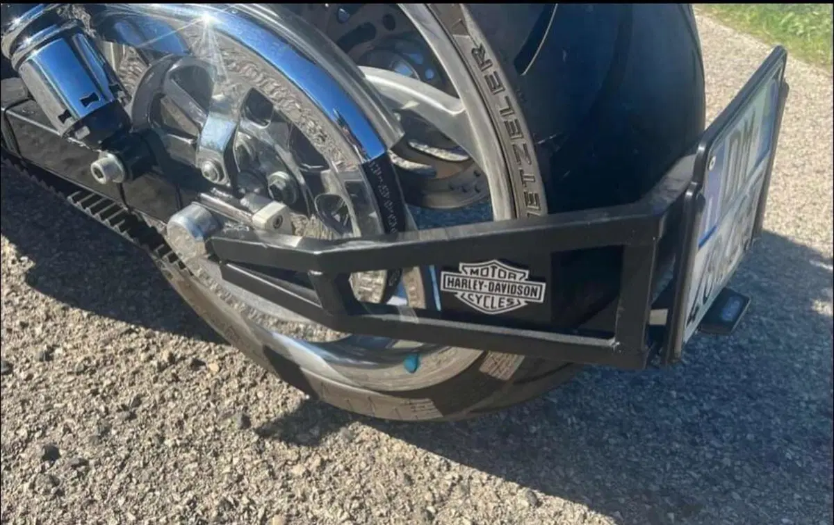 Harley-Davidson 1584 Fat Bob (2007 - 13) - FXDF (4)