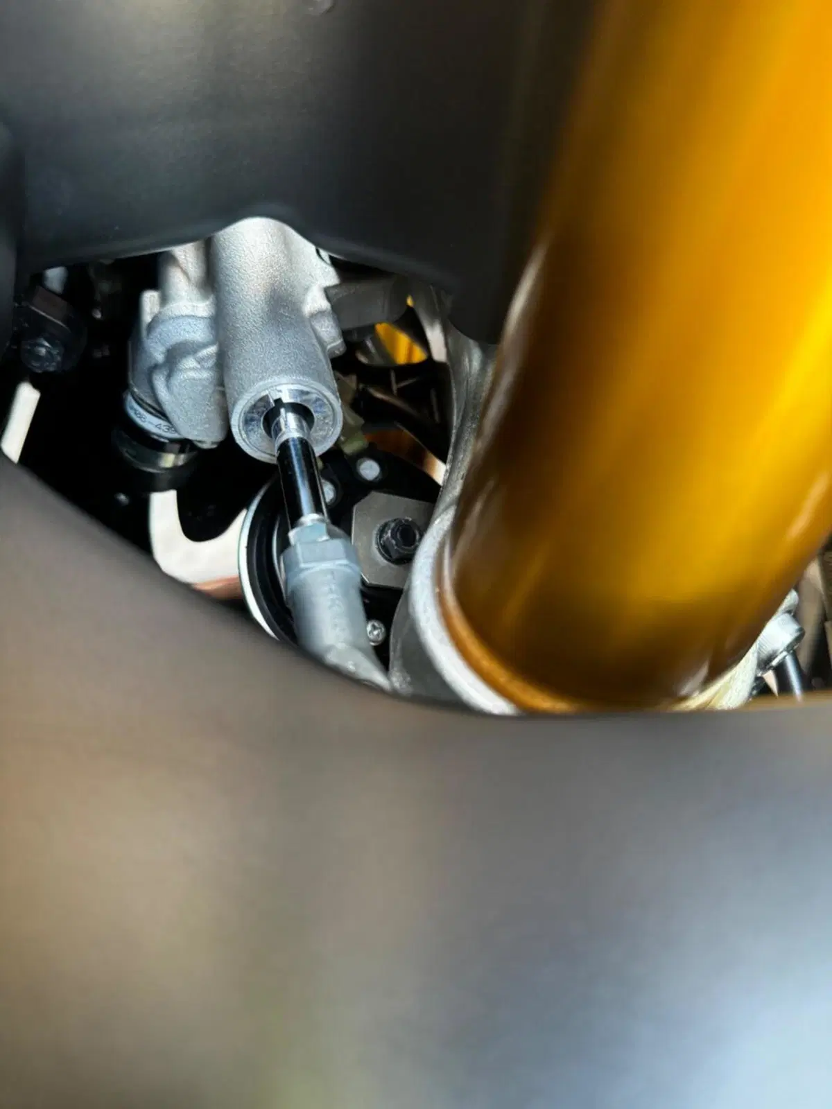 Yamaha YZF R1 60th Anniversary (2015 - 16) (13)