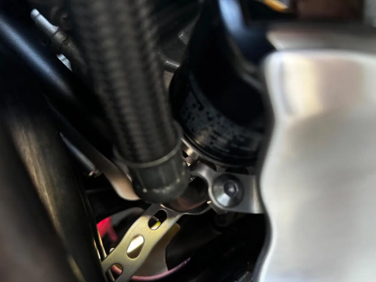 Yamaha YZF R1 60th Anniversary (2015 - 16) (15)