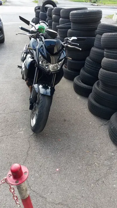 Kawasaki Z 750 (2007 - 14) usata