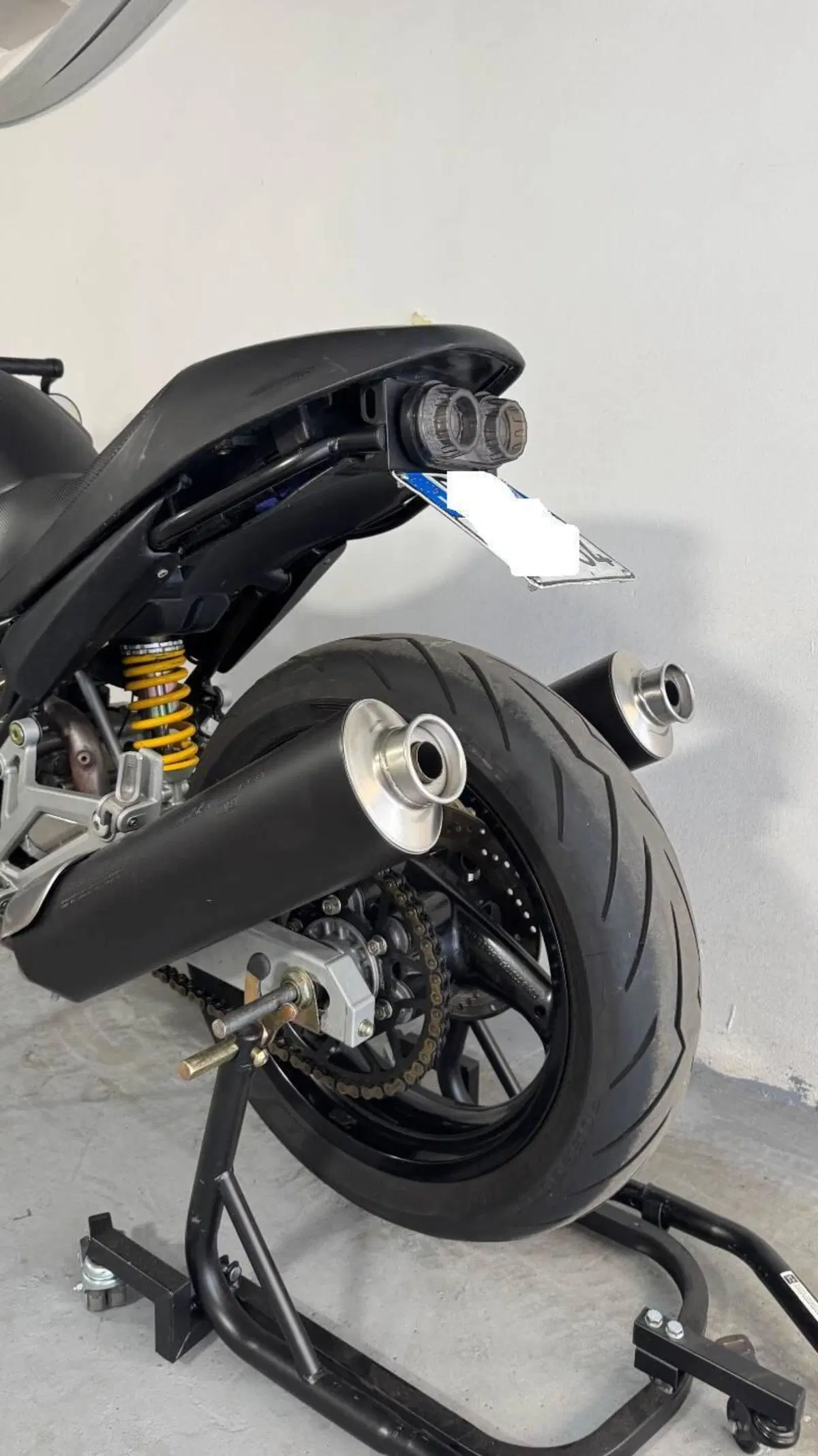 Ducati Monster 620 Dark (2003 - 06) (4)