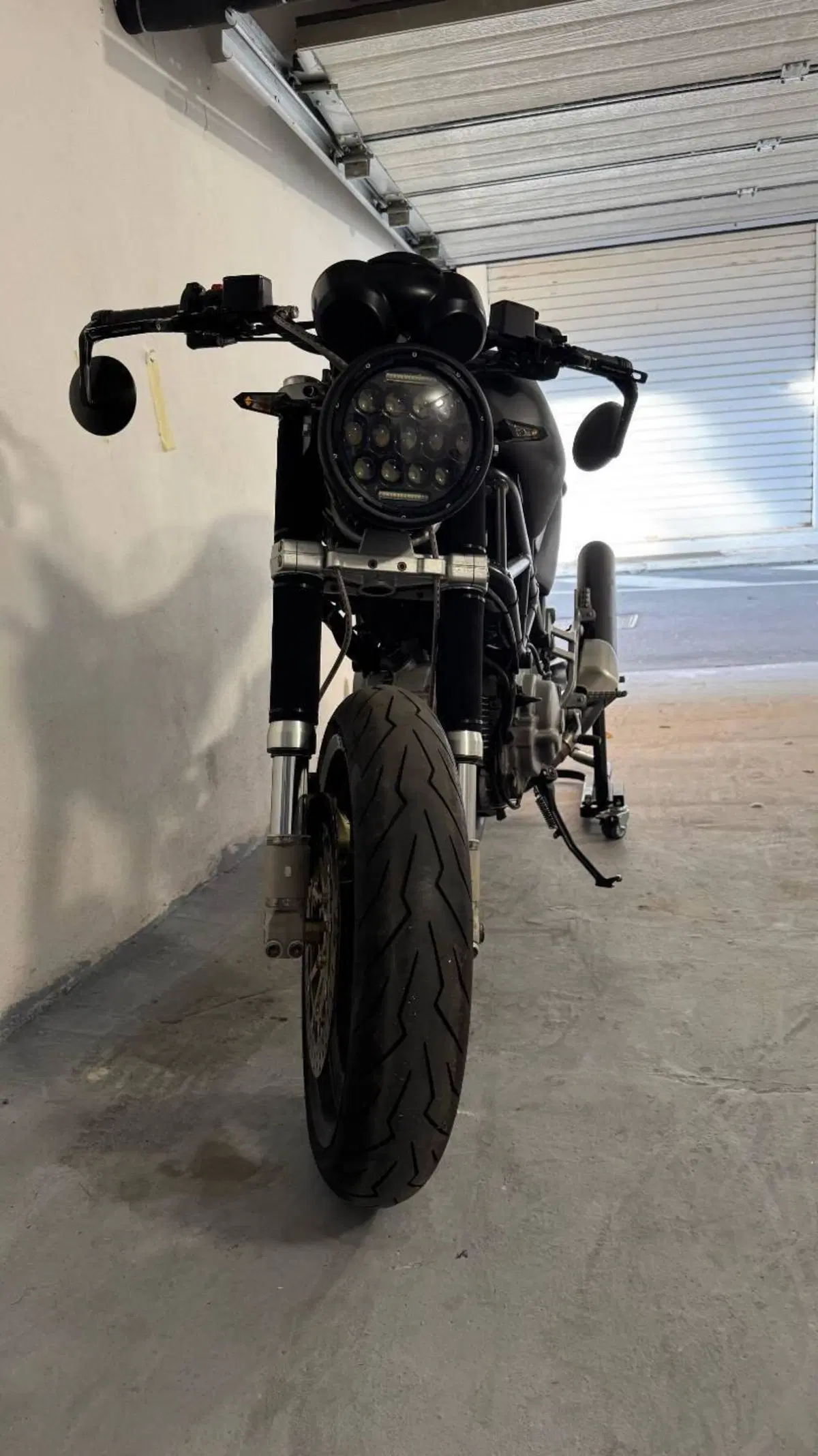 Ducati Monster 620 Dark (2003 - 06) (9)