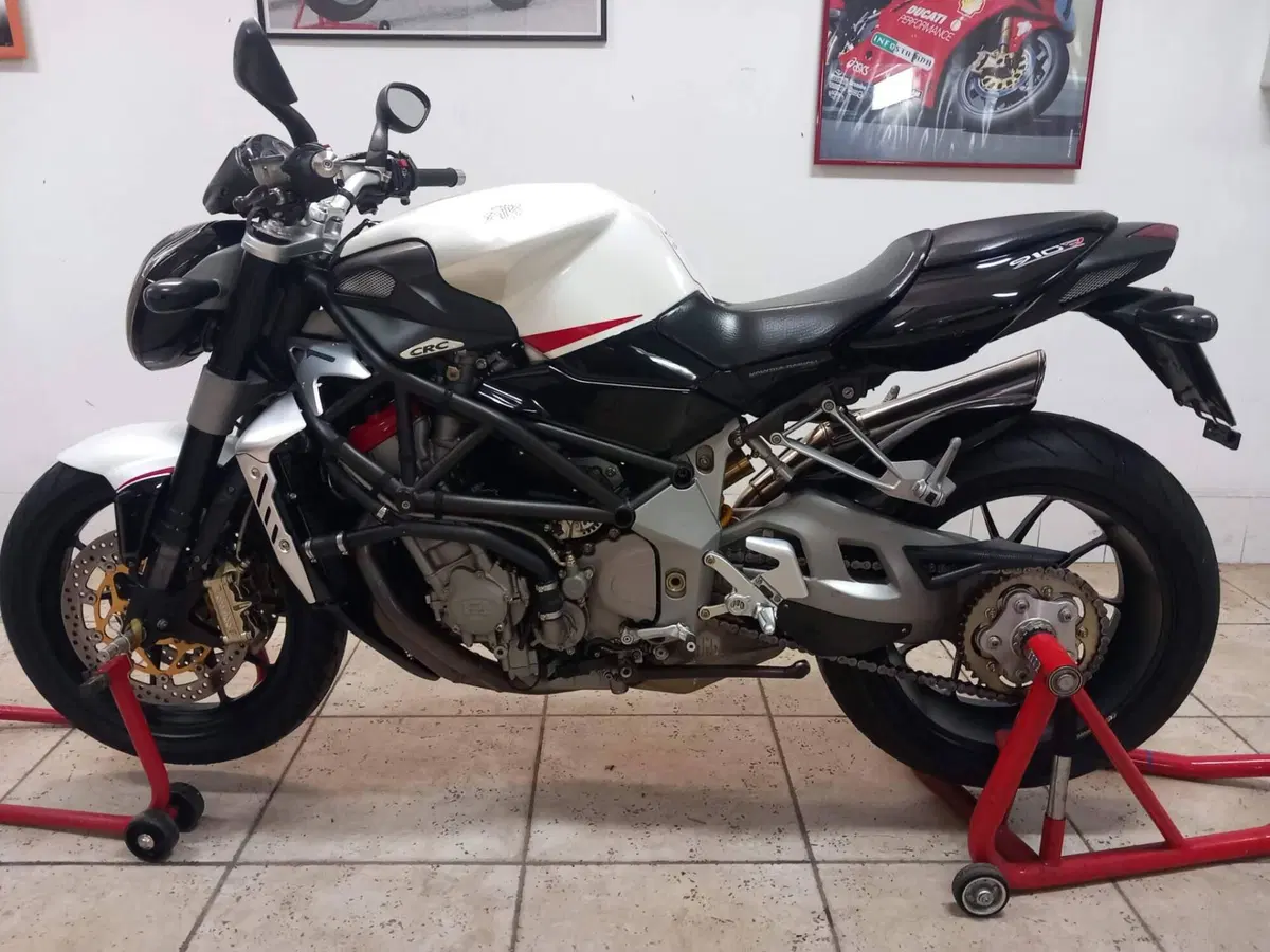 MV Agusta Brutale 910 R (2006 - 11) (14)