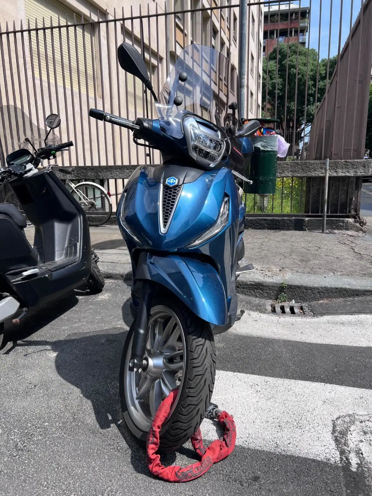 Piaggio Beverly 300 ABS-ASR (2021 - 25)