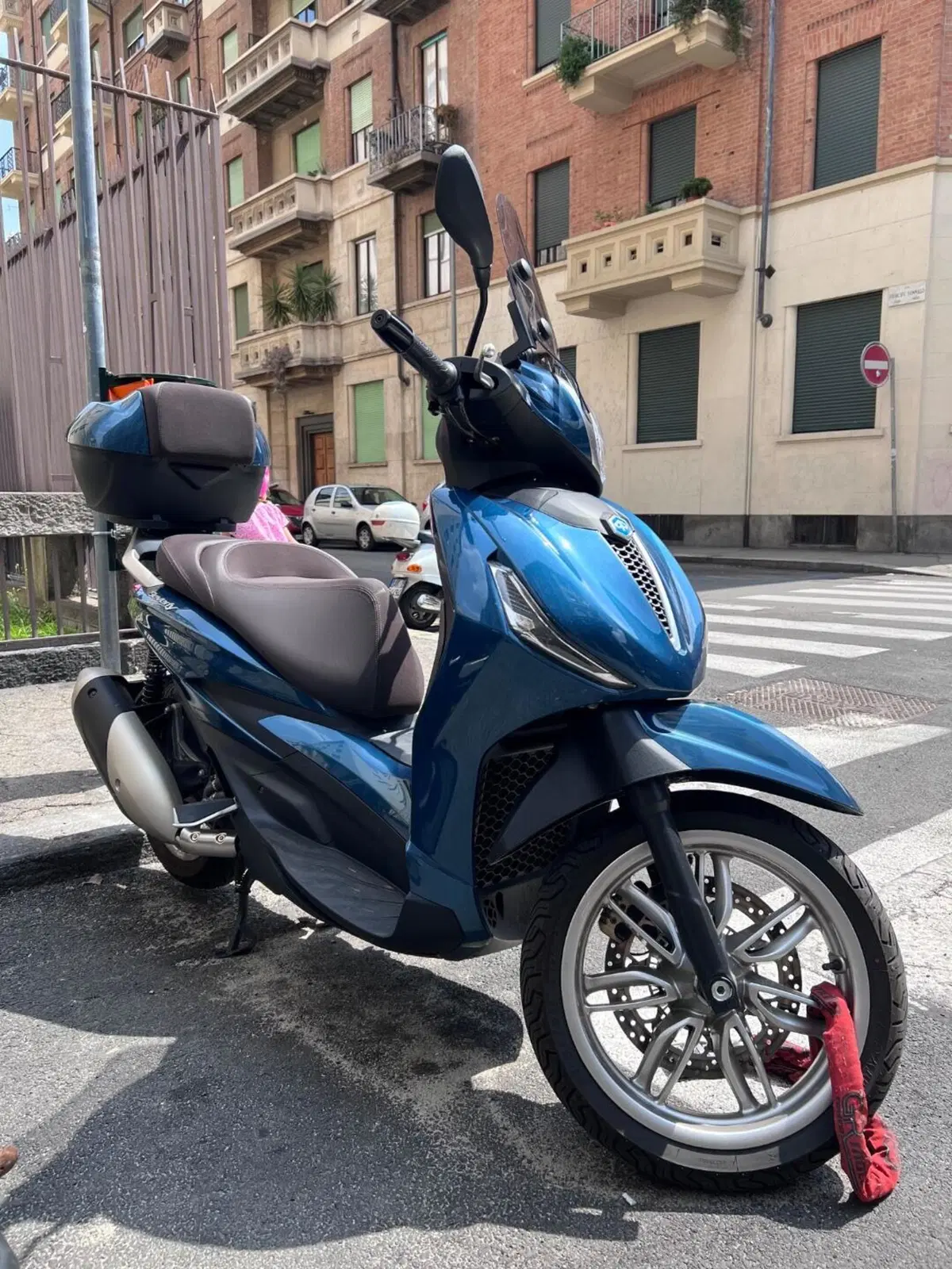Piaggio Beverly 300 ABS-ASR (2021 - 25) (3)