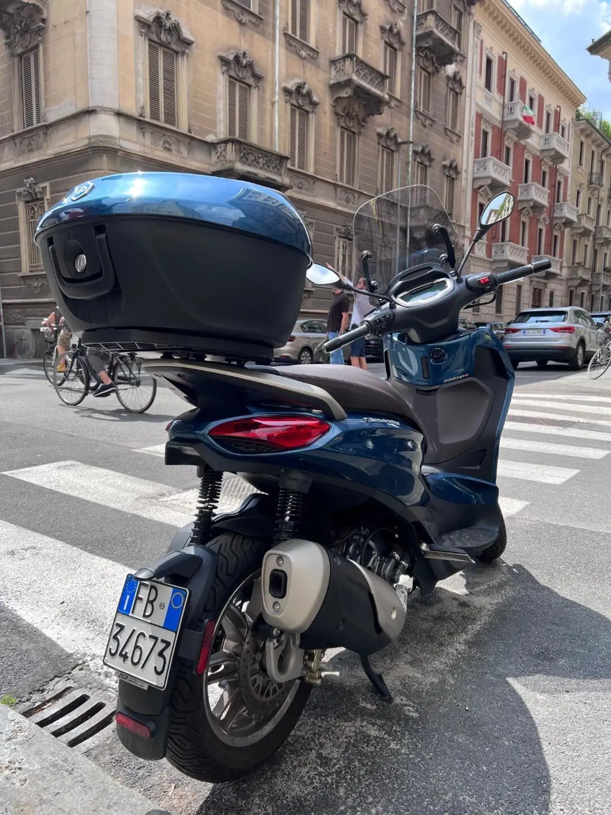Piaggio Beverly 300 ABS-ASR (2021 - 25) (4)