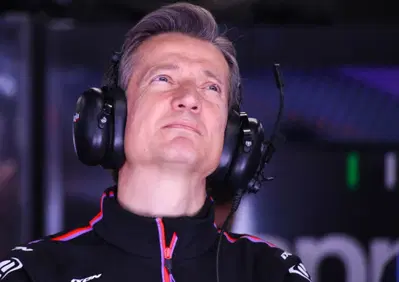 MotoGP 2026. GP di Ungheria a Balaton. Piloti Aprilia in silenzio stampa, parla Massimo Rivola: Errore di Jorge Martín, un errore che un campione del mondo non dovrebbe fare [VIDEO]