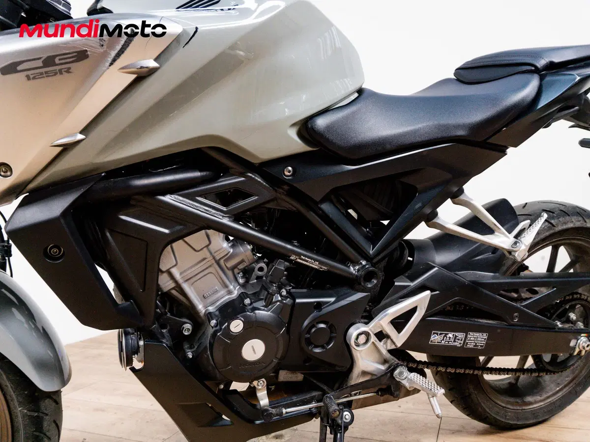 Honda CB 125 R (2021 - 23) (9)