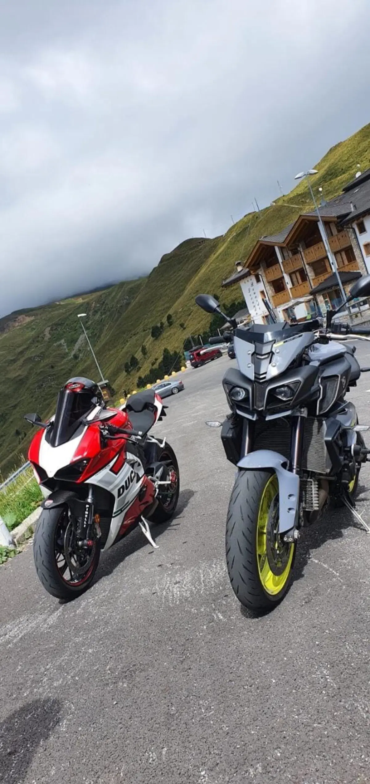 Yamaha MT-10 ABS (2016 - 17) (7)