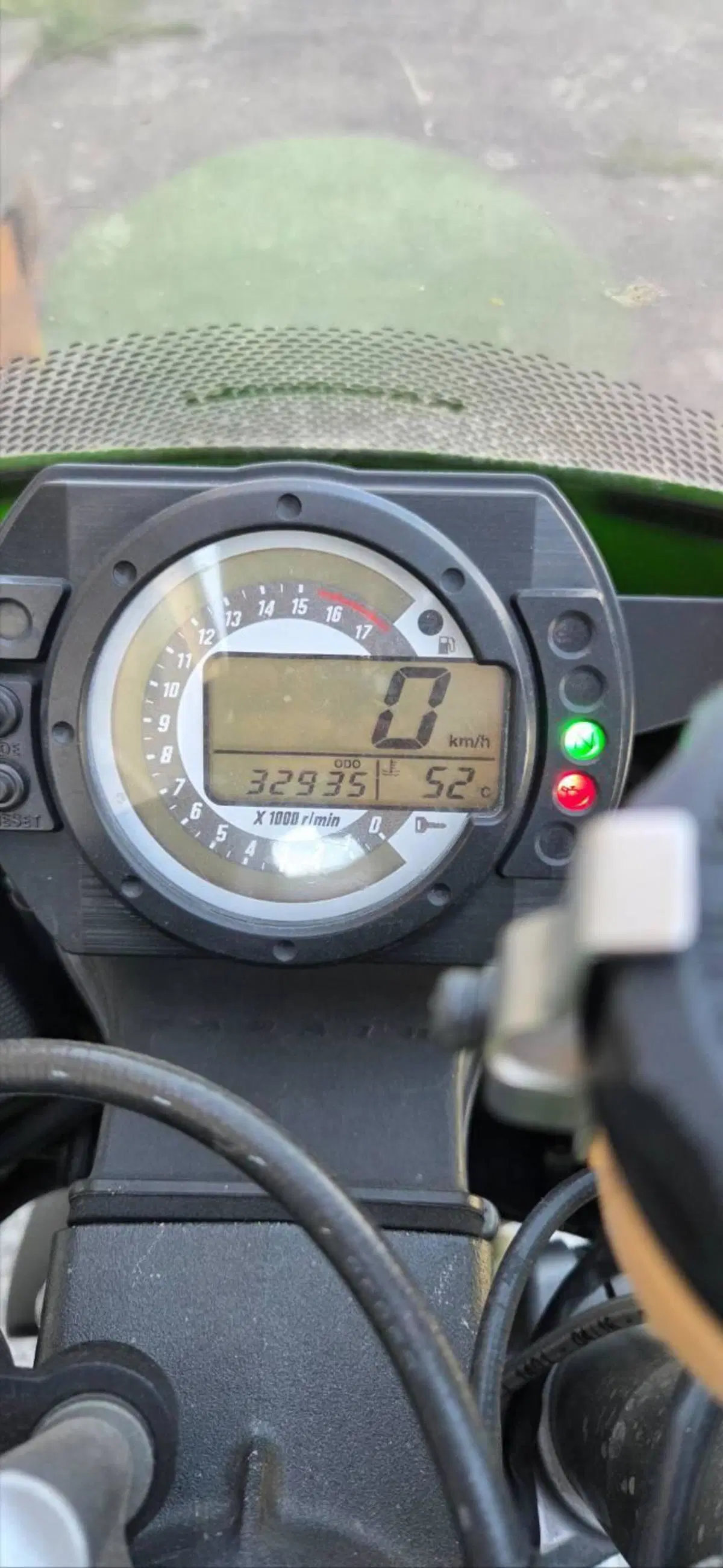 Kawasaki Ninja 636 ZX-6R (2005 - 06) (6)