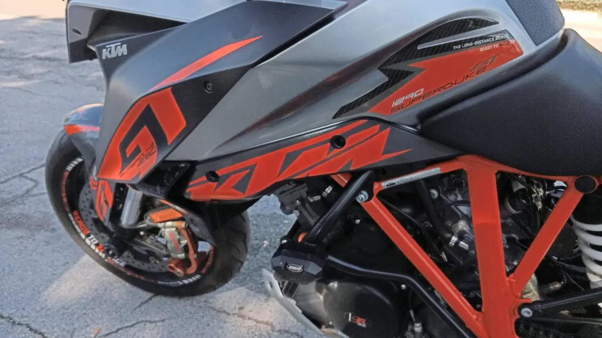 KTM 1290 Super Duke GT ABS (2016 - 18) (6)