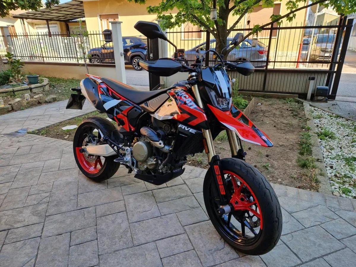 Ducati Hypermotard 698 Mono RVE (2024 - 26) (3)