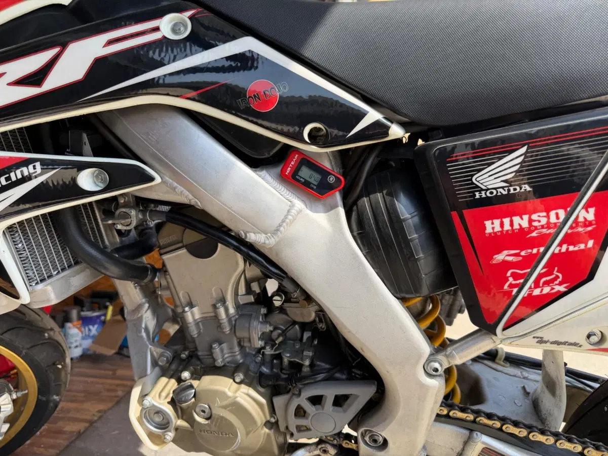 HM CRF 250 X Motard (2005 - 06)  (10)