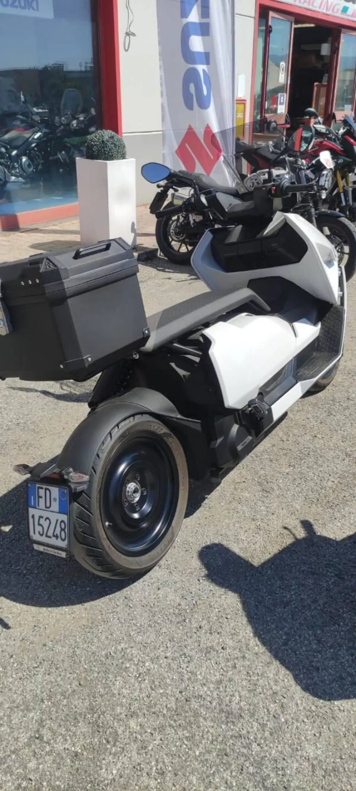 Bmw CE 04 (2021 - 25) (3)