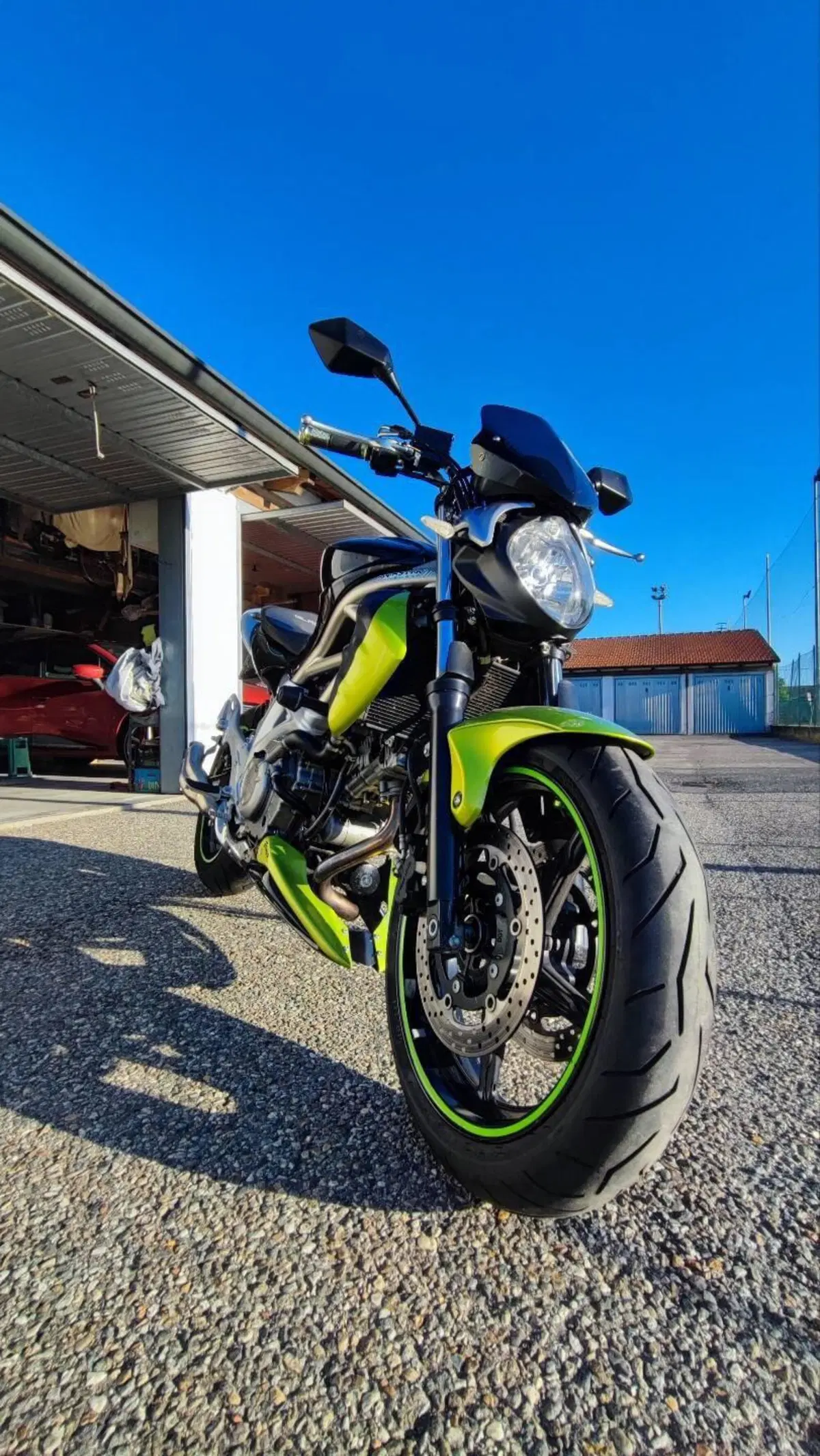 Suzuki Gladius 650 SFV (2009 - 15) (2)
