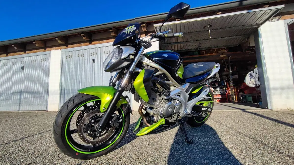 Suzuki Gladius 650 SFV (2009 - 15) (5)