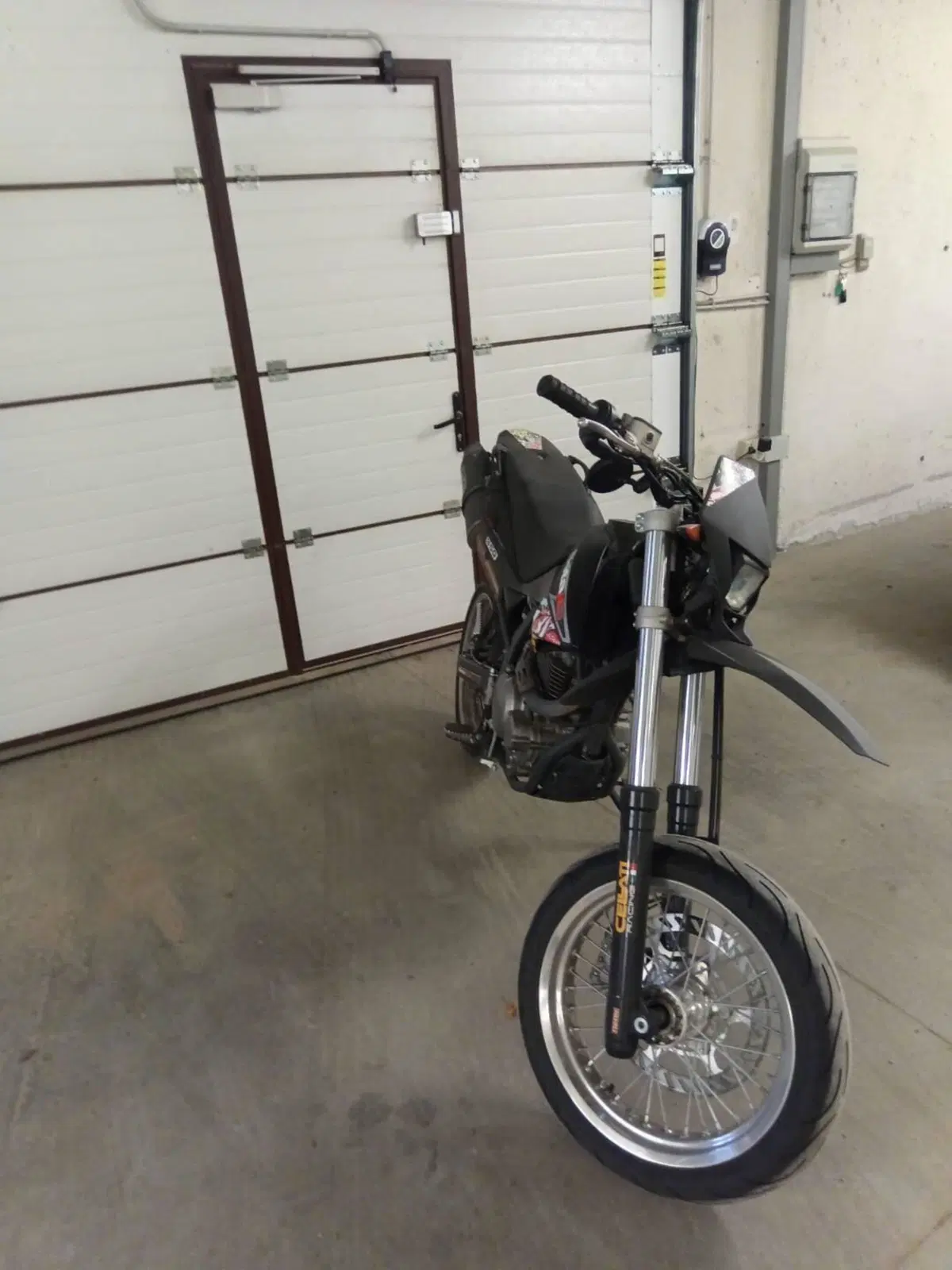 Betamotor Motard 4.0 M4 (2011 - 16) (3)