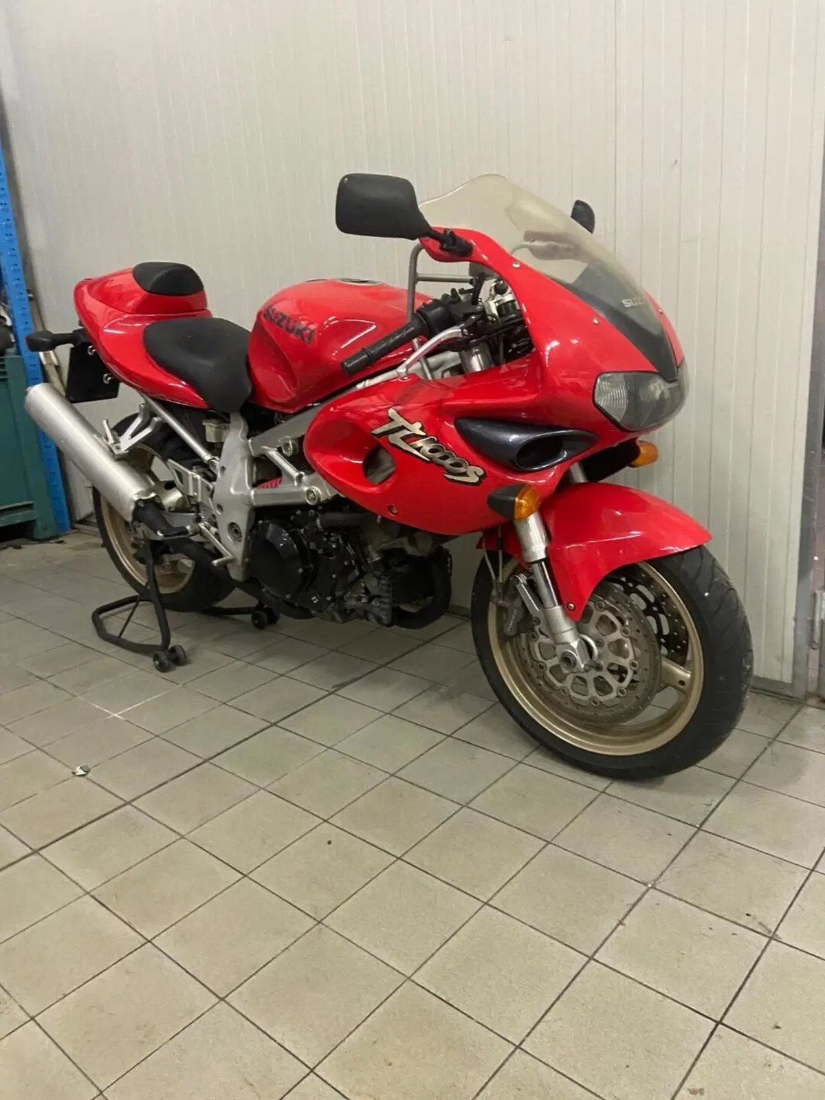 Suzuki TL 1000 S (1997 - 03) (2)