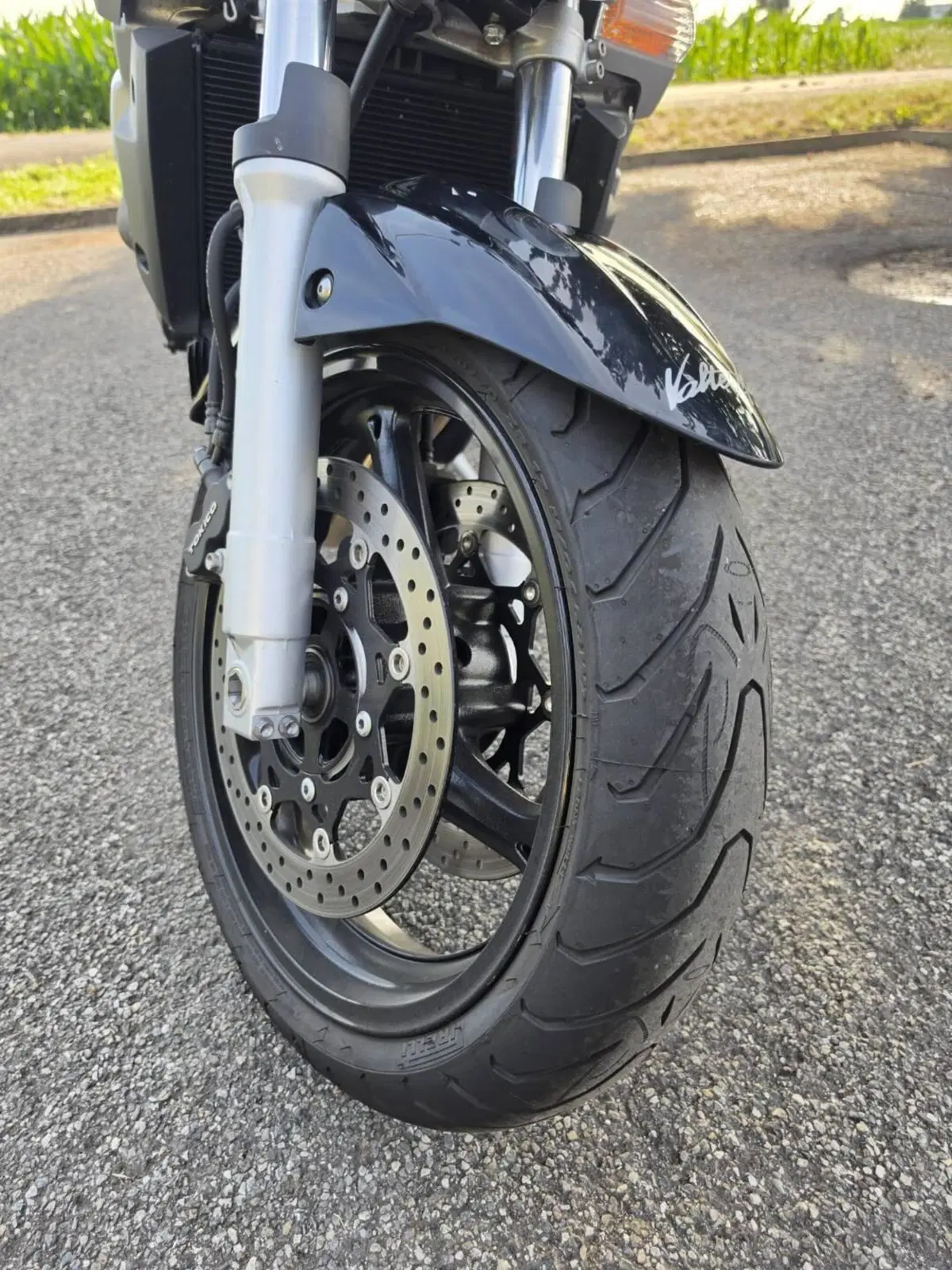Suzuki GSR 600 (2006 - 11) (7)