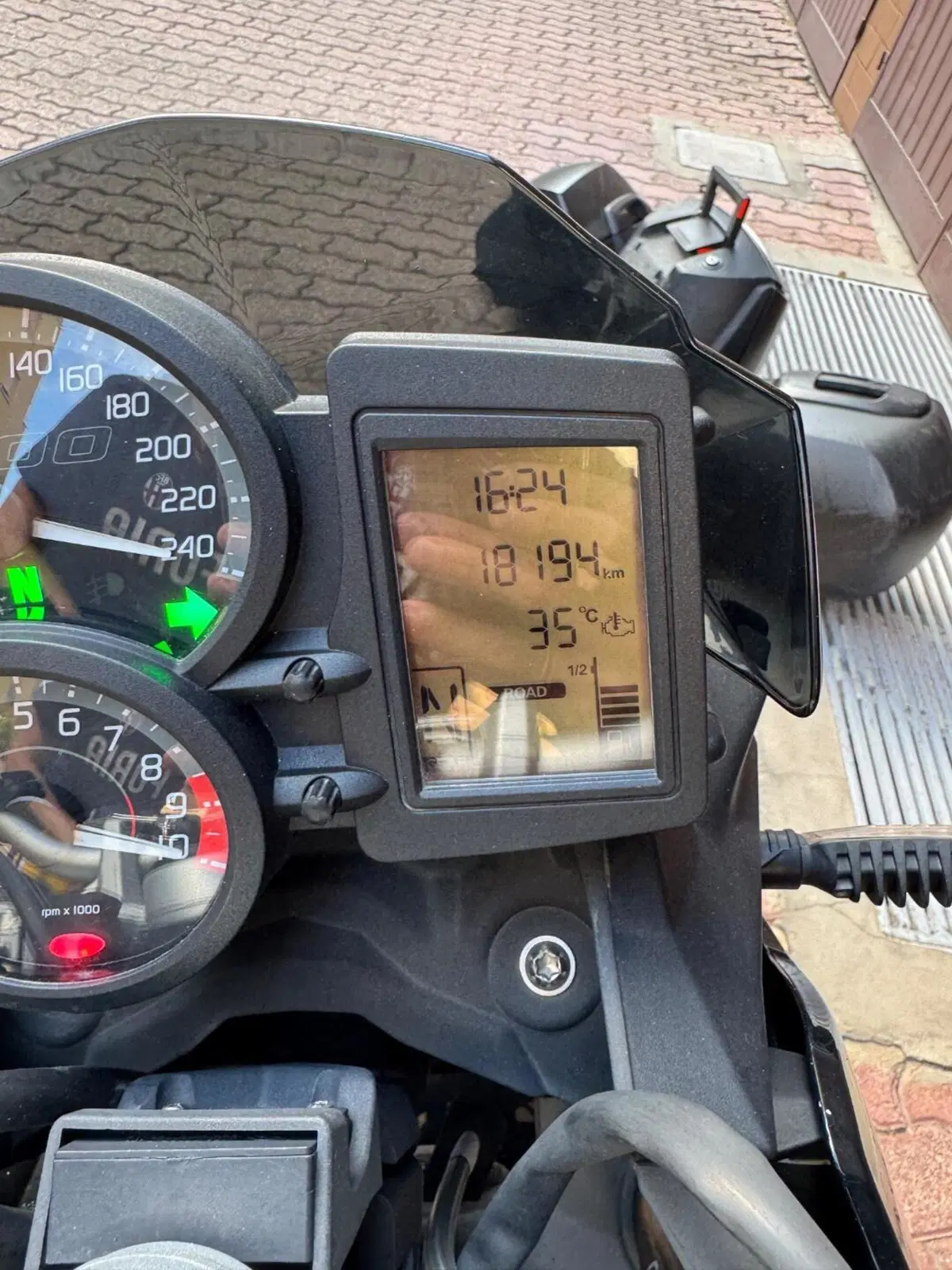 Bmw F 800 R (2017 - 20) (10)